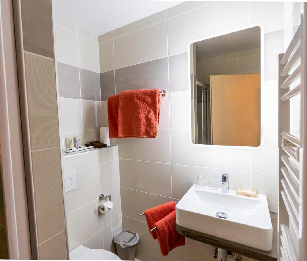 Hotel A L'Oriel รีควีร์ ภายนอก รูปภาพ